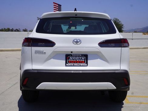 Certified 2026 Toyota Corolla Cross L FWD image 6