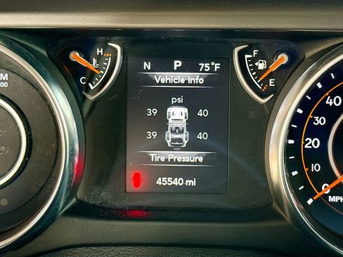 Used 2021 Jeep Wrangler Unlimited Willys image 13