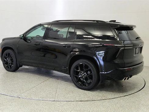 Used 2024 Chevrolet Traverse RS FWD image 5