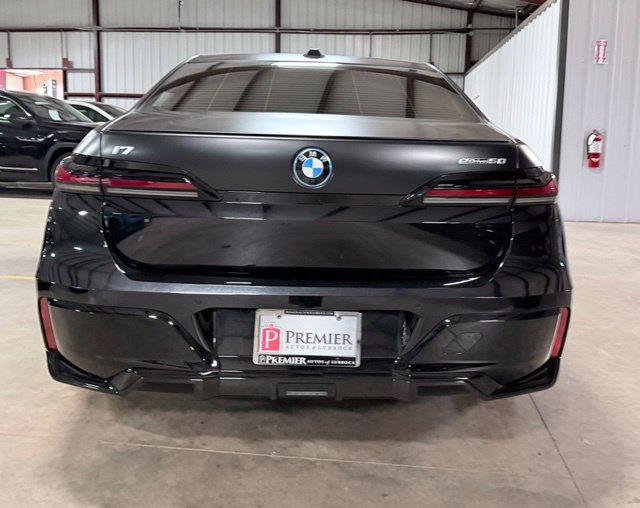 Used 2024 BMW i7 eDrive50 w/ M Sport Package RWD image 4