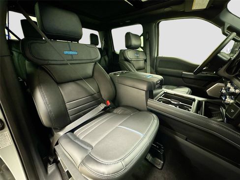 New 2026 Ford F250 Platinum AWD/4WD image 29