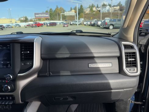Used 2020 RAM 1500 Laramie image 25