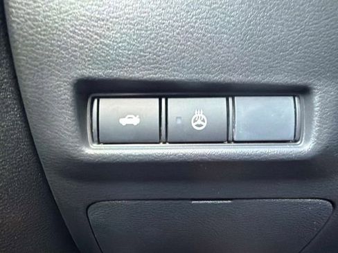 New 2026 Nissan Sentra SV w/ SV Convenience Package FWD image 24