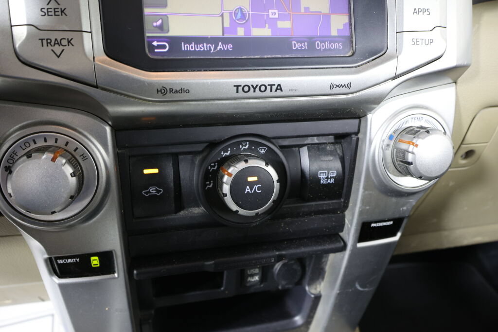 Used 2013 Toyota 4Runner SR5 w/ Premium Pkg AWD/4WD image 36