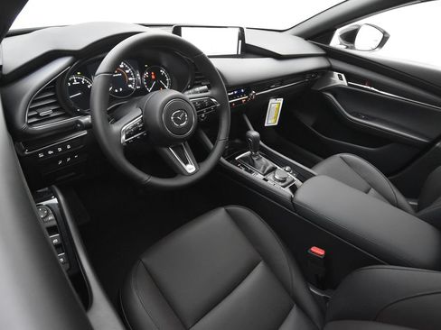 New 2026 MAZDA MAZDA3 Hatchback w/Premium Plus Pkg AWD/4WD image 29