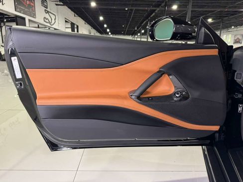 Used 2022 Ferrari 812 GTS image 38