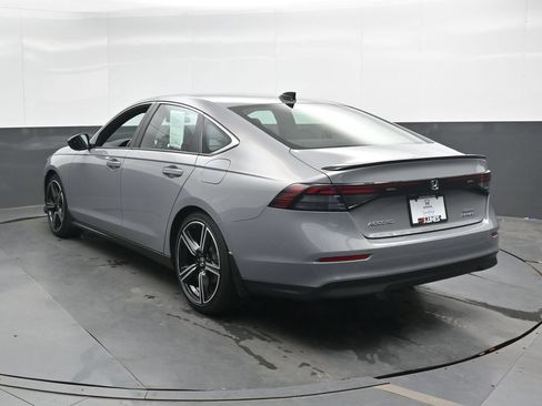 Used 2024 Honda Accord Sport image 8