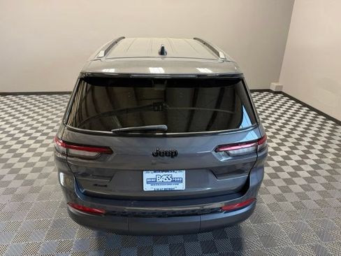 Used 2023 Jeep Grand Cherokee L Laredo AWD/4WD image 12