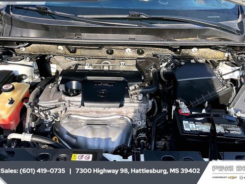 Used 2018 Toyota RAV4 Limited FWD image 8