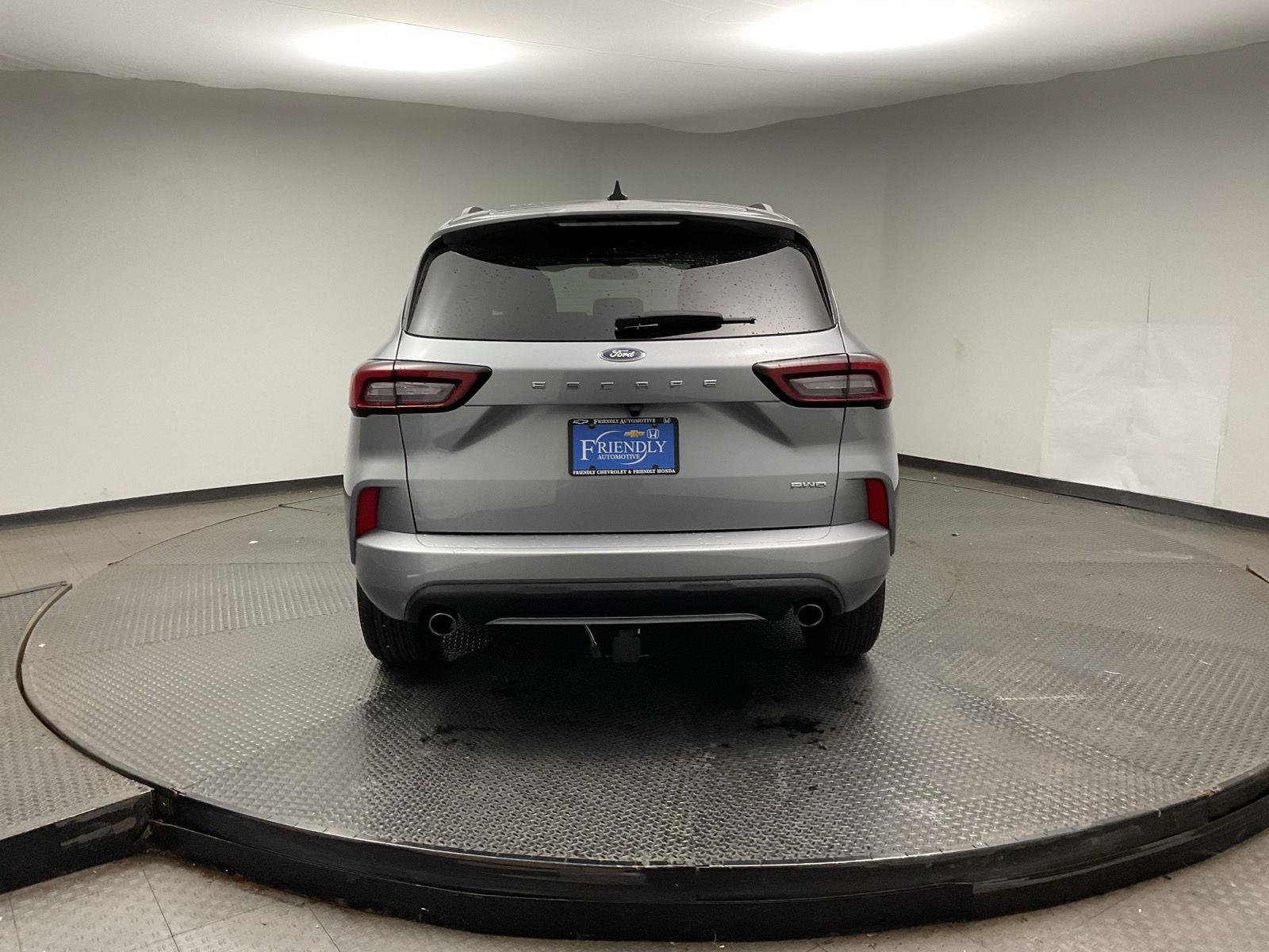 Used 2024 Ford Escape ST-Line AWD/4WD image 6
