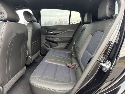 Used 2025 Buick Envista Preferred w/ Convenience I Package image 28