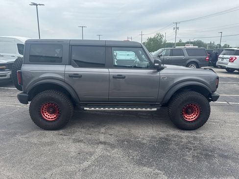 Used 2023 Ford Bronco Wildtrak AWD/4WD image 10