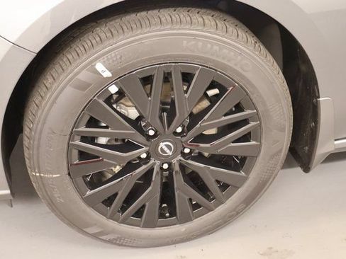 New 2026 Nissan Altima 2.5 SV w/ SV Special Edition Package AWD/4WD image 8