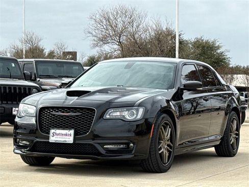 Used 2021 Chrysler 300 S w/ S Model Appearance Package image 3