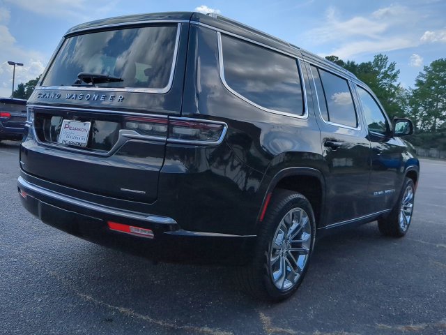 Used 2023 Jeep Grand Wagoneer Series II w/ Flexible Seating Group AWD/4WD image 4