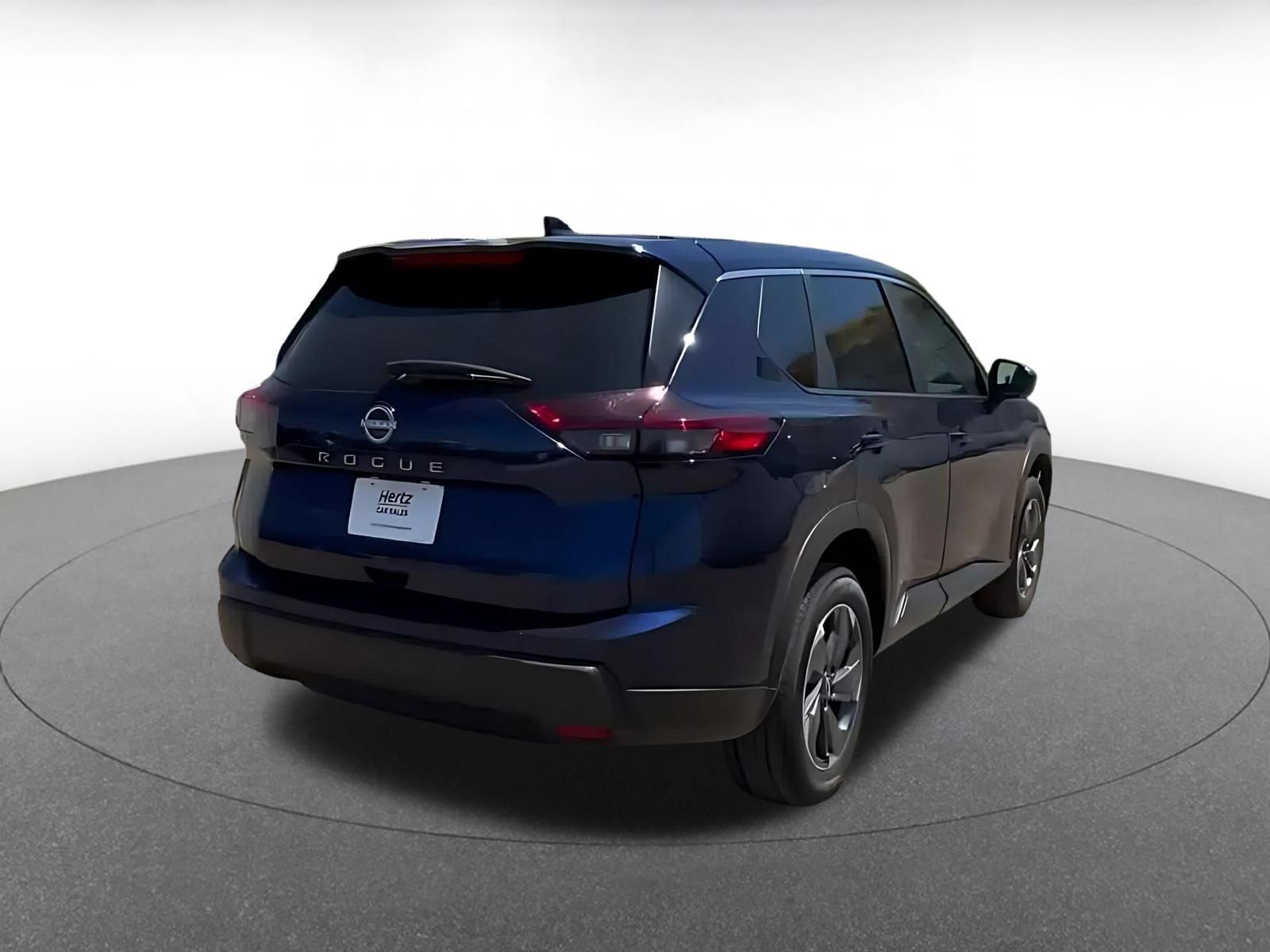 Used 2025 Nissan Rogue SV FWD image 10