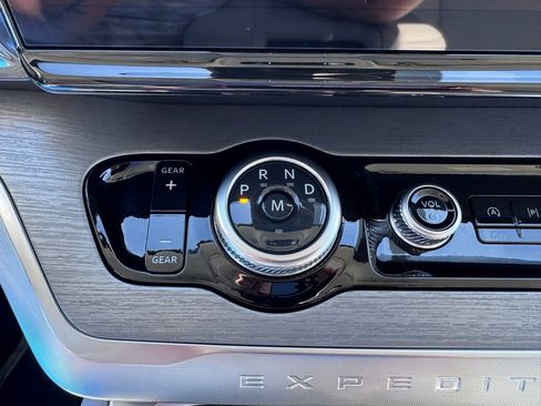 New 2026 Ford Expedition Max Platinum w/ Driver's Package AWD/4WD image 31
