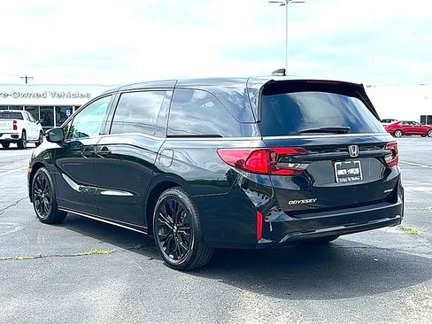 Used 2025 Honda Odyssey Sport-L image 6