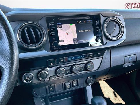 Used 2019 Toyota Tacoma TRD Off-Road image 10