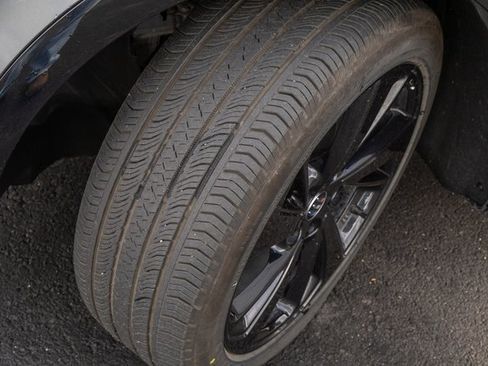 Certified 2025 Buick Envision Sport Touring image 13