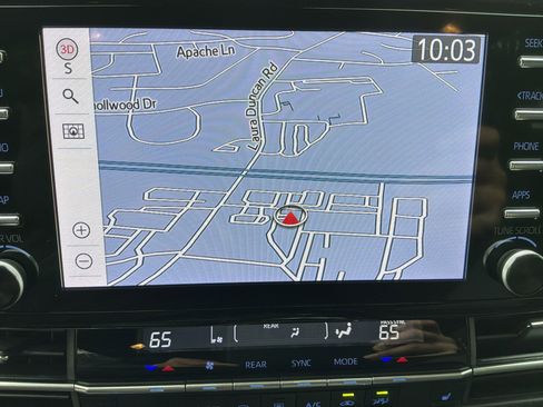 Used 2023 Toyota Sienna XSE FWD image 24