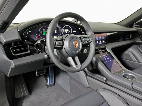 Used 2026 Porsche Taycan image 4