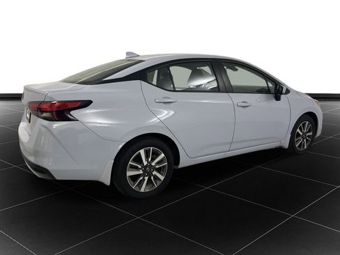 New 2025 Nissan Versa SV w/ Trunk Package FWD image 5