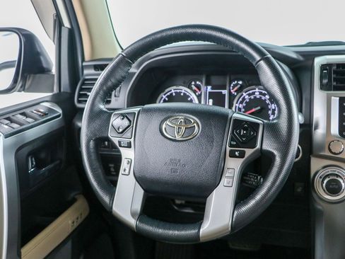 Used 2023 Toyota 4Runner Limited AWD/4WD image 12