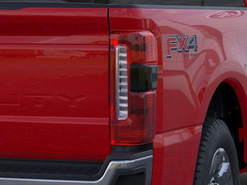 New 2026 Ford F250 Lariat w/ Chrome Package AWD/4WD image 21