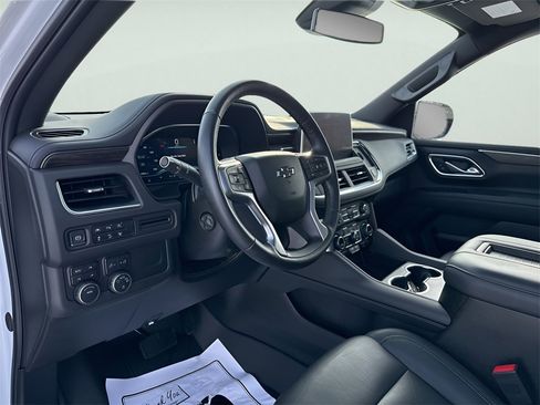 Used 2024 Chevrolet Tahoe Z71 w/ Luxury Package image 23