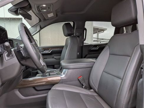 Used 2024 Chevrolet Silverado 1500 LT Trail Boss w/ Convenience Package II image 14