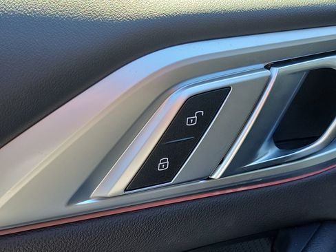 Used 2025 BMW 430i Convertible image 16