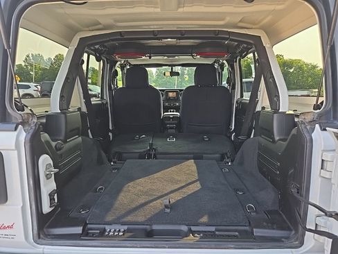 Used 2019 Jeep Wrangler Unlimited Sport S AWD/4WD image 93