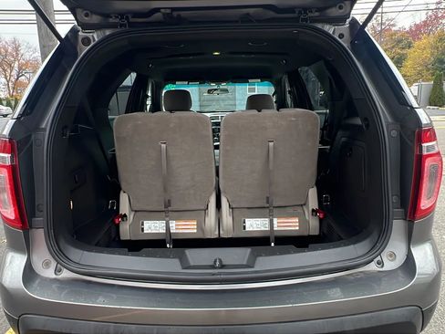 Used 2014 Ford Explorer XLT image 10