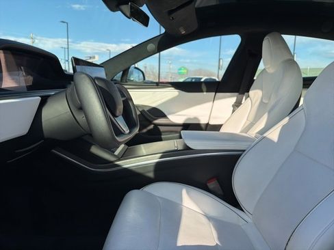 Used 2021 Tesla Model S Plaid image 19