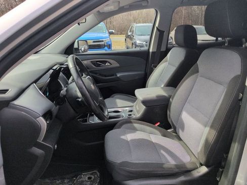Used 2018 Chevrolet Traverse LT image 9