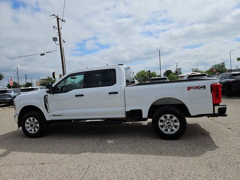 Used 2024 Ford F250 XLT w/ FX4 Off-Road Package AWD/4WD image 5