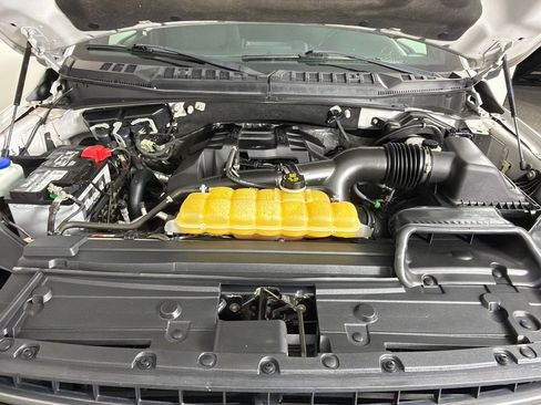 Used 2018 Ford F150 XLT w/ Equipment Group 302A Luxury AWD/4WD image 28