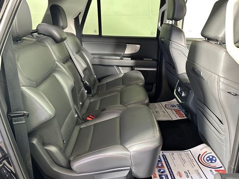 Used 2025 Ford Expedition Max Active image 33