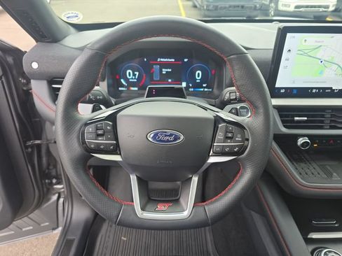 Certified 2025 Ford Explorer ST AWD/4WD image 16