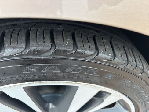 Used 2019 Lincoln MKZ Reserve FWD image 12
