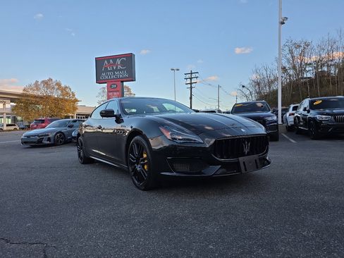 Used 2022 Maserati Quattroporte Modena Q4 image 18