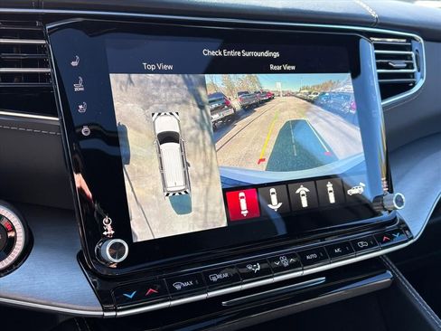 New 2026 Jeep Grand Wagoneer Limited image 8