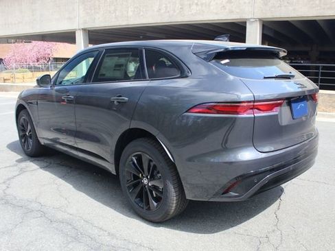 New 2026 Jaguar F-PACE R-Dynamic S image 11