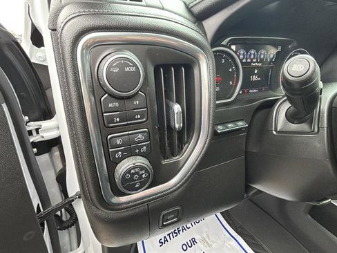 Used 2020 Chevrolet Silverado 2500 High Country w/ Z71 Off-Road Package AWD/4WD image 17