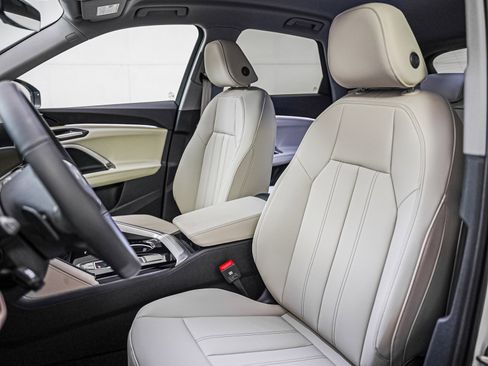 New 2025 Audi Q5 Premium image 11