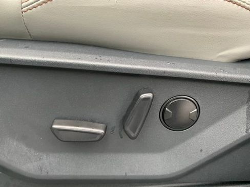 Certified 2025 Ford Expedition Active AWD/4WD image 17