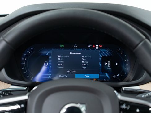 New 2026 Volvo XC60 B5 Core AWD/4WD image 18