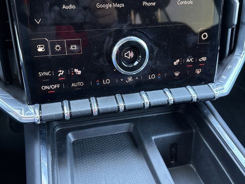 Used 2025 GMC Acadia Elevation FWD image 20
