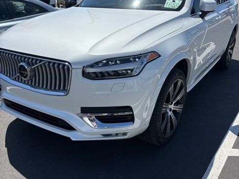 Used 2024 Volvo XC90 B6 Ultimate w/ Lounge Package AWD/4WD image 4